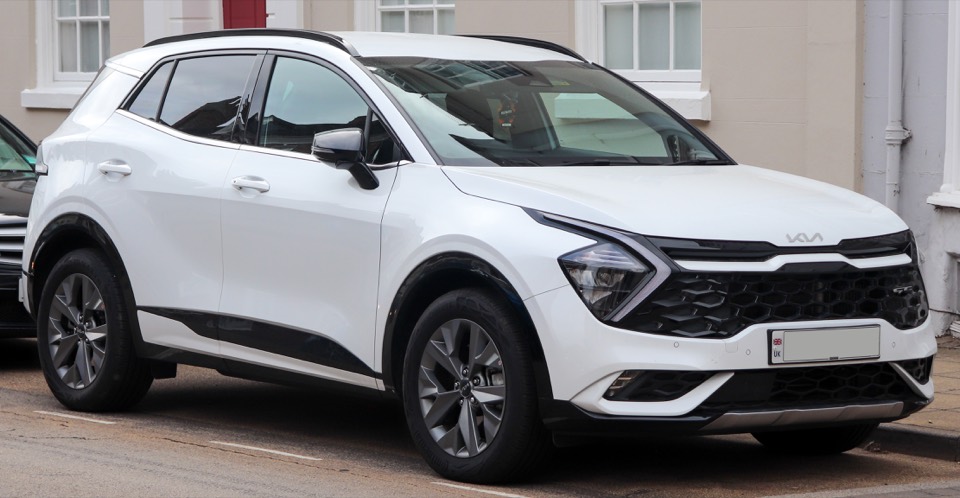 Stock photo of a KIA Sportage Alpha AWD, not the listed car